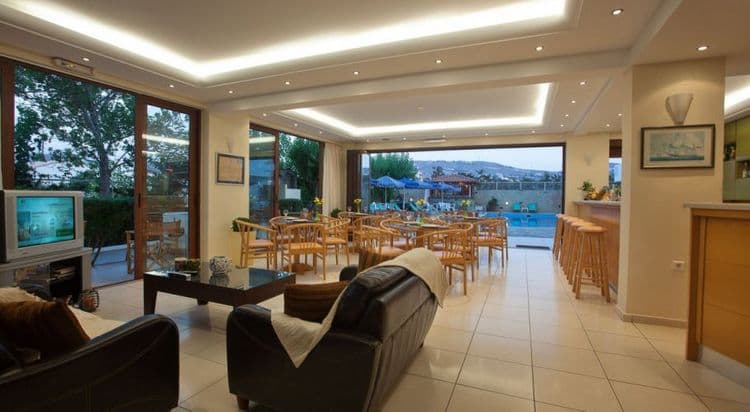Dimitra Hotel & Apartments