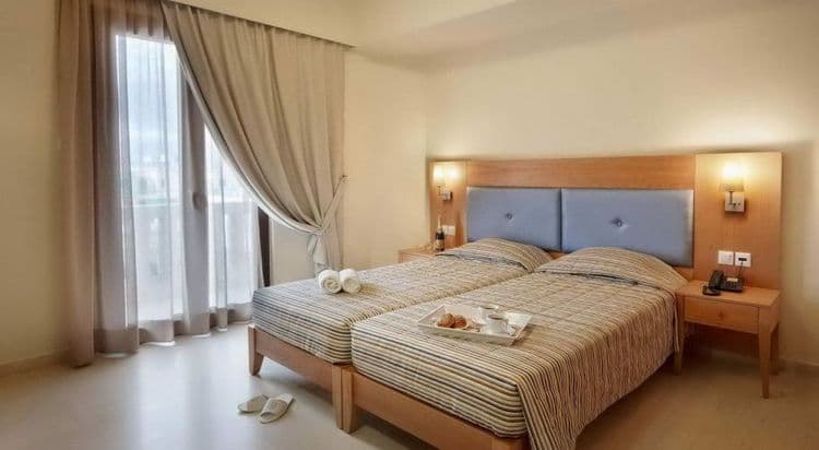 Dimitra Hotel & Apartments