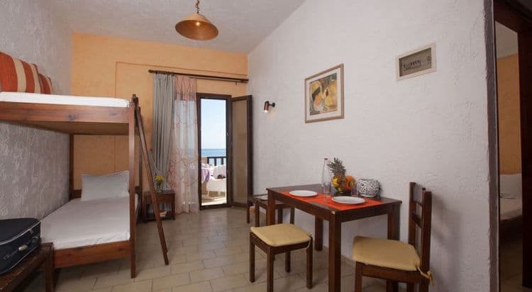 Dimitra Hotel & Apartments