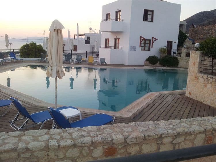 Amazones Village Suites