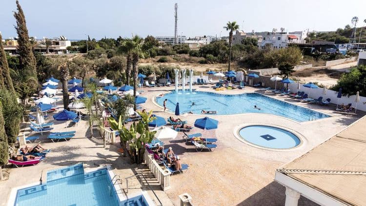 Chrystalla Hotel