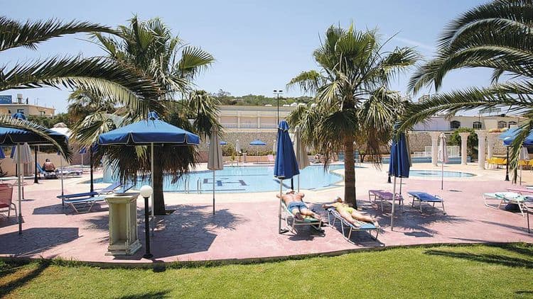 Chrystalla Hotel