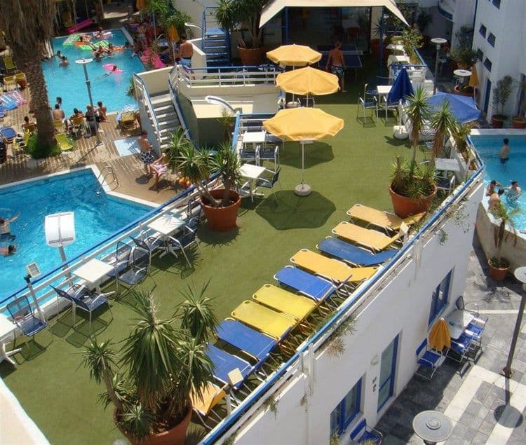 Kassavetis Hotel Studios & Apartments