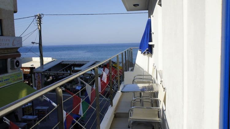 Kassavetis Hotel Studios & Apartments