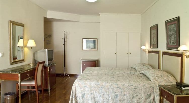 Ilisia Hotel