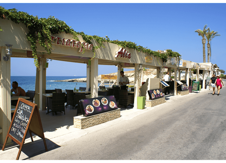 Alia Beach Hotel