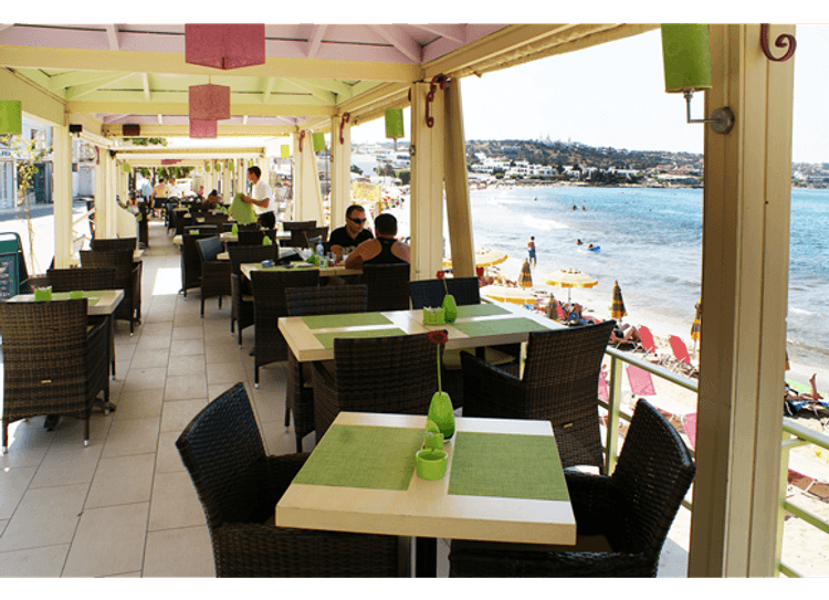 Alia Beach Hotel
