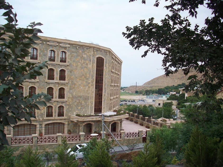 SAPPHIRE MARINE HOTEL