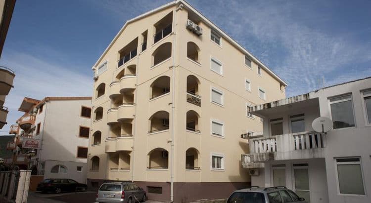 Jovan Apartments