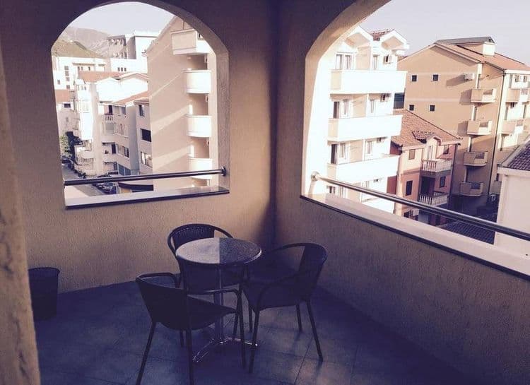 Jovan Apartments