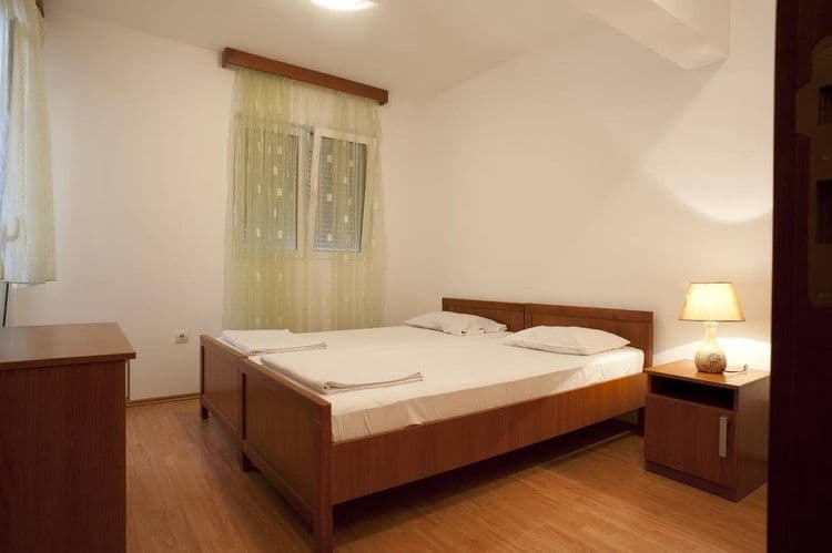 Jovan Apartments