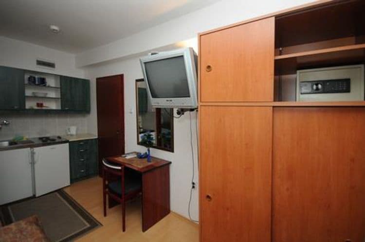 Mont Apartments