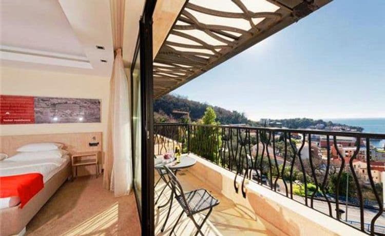 HEC Residence Hotel