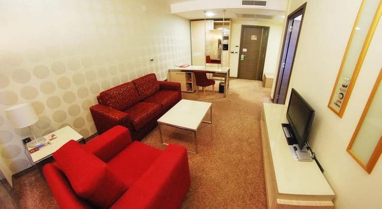 HEC Residence Hotel