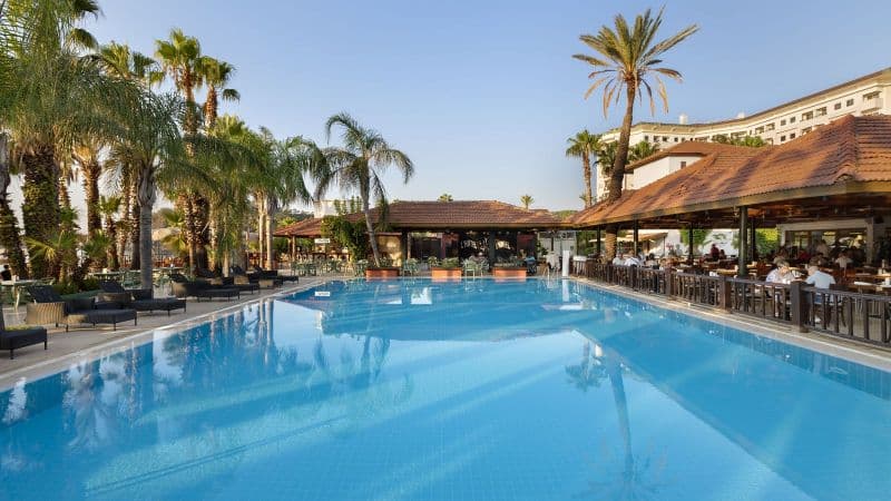 Larissa Akman Park Hotel