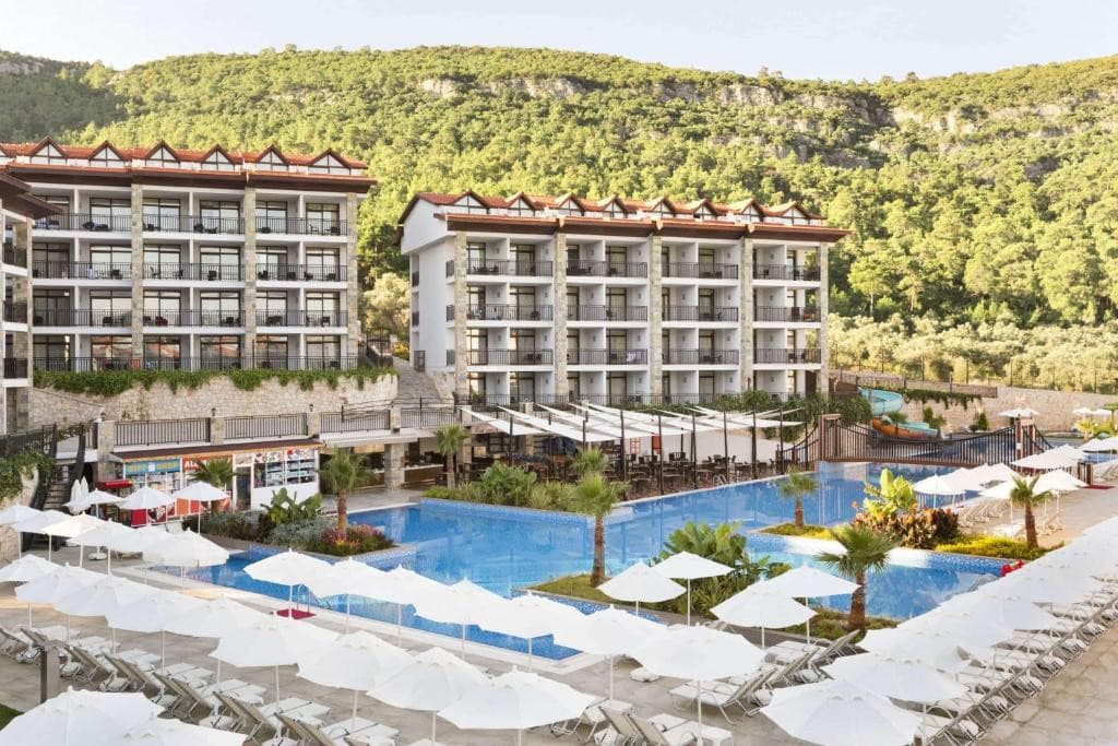 Ramada Resort Akbuk