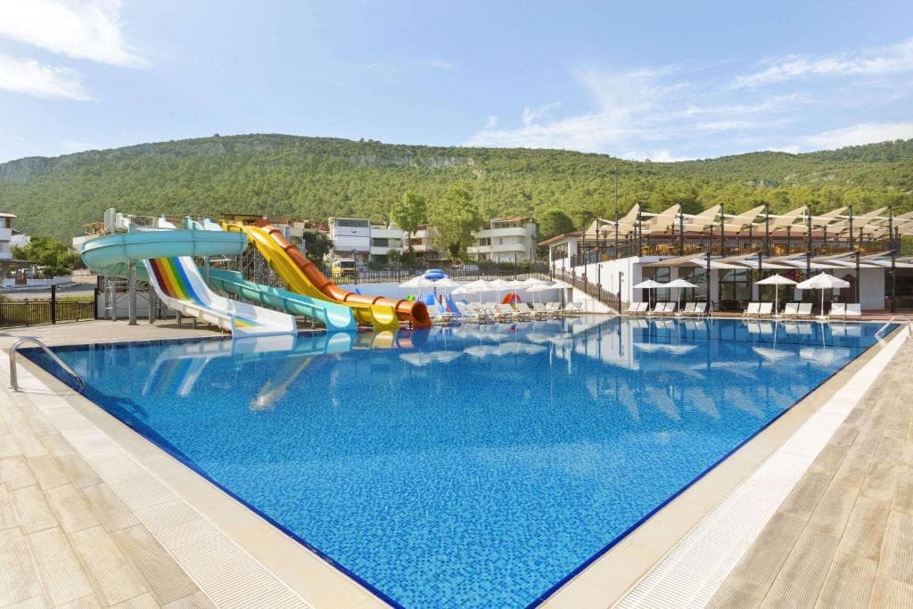 Ramada Resort Akbuk