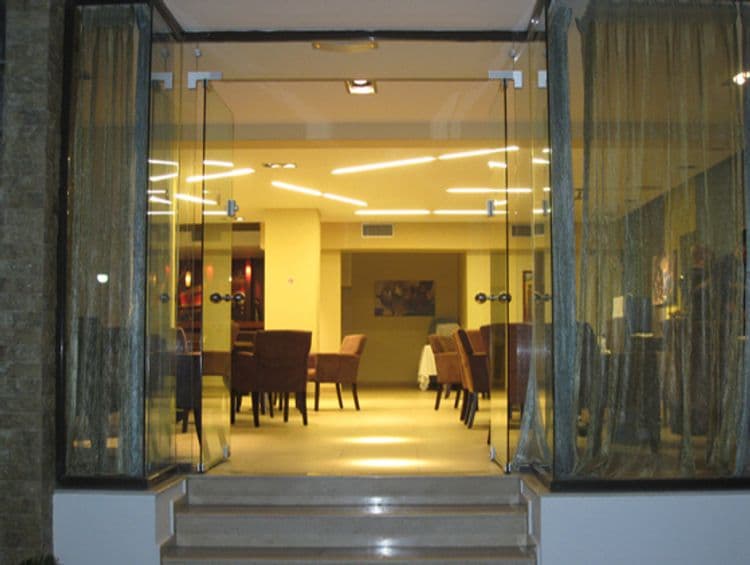 Heleni Beach Hotel