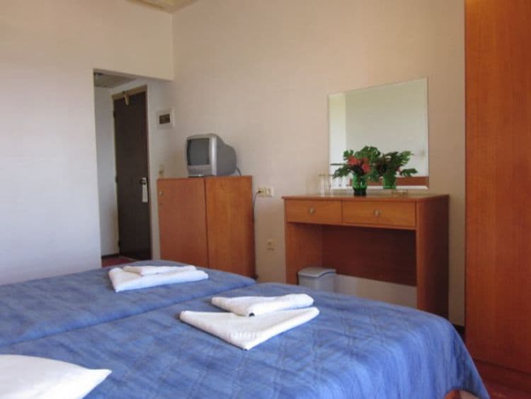 Heleni Beach Hotel