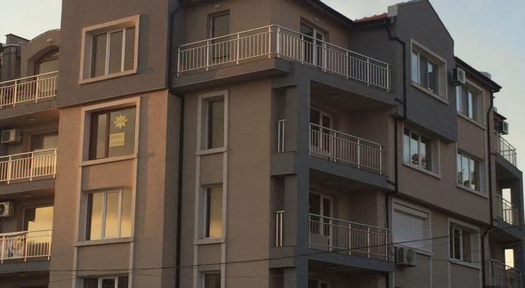 Palace De Luxe Apartments