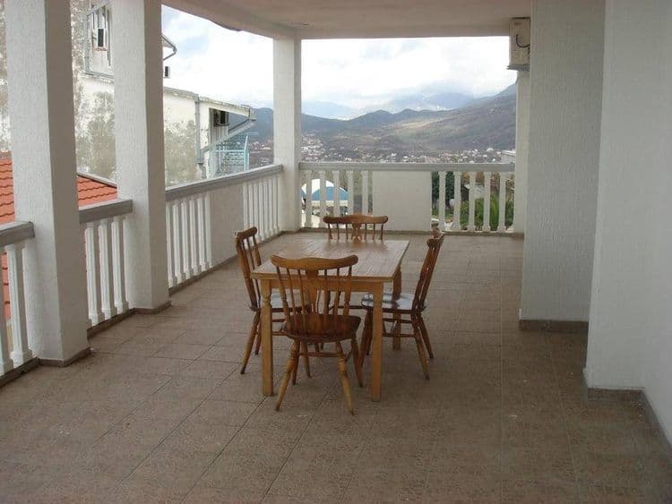 Branko Apartments