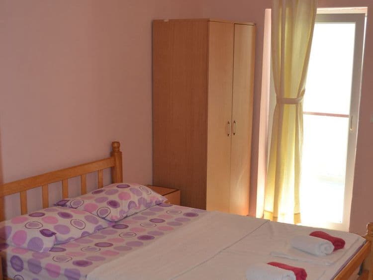 Mazarak Apartments
