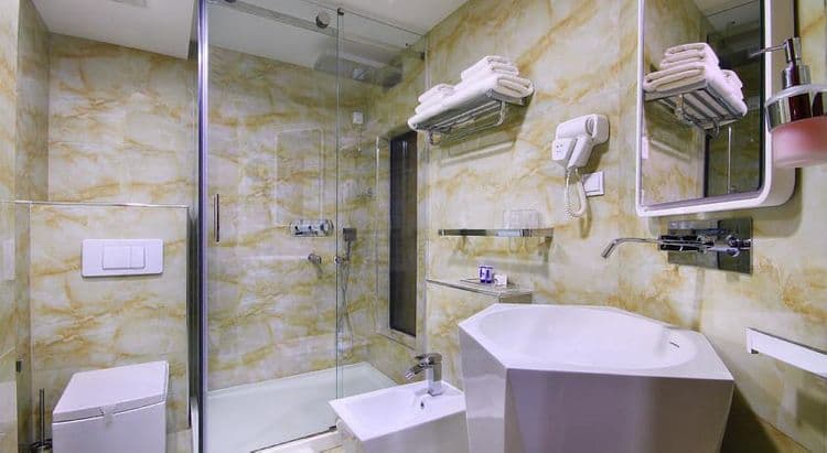 Nadezda Hotel