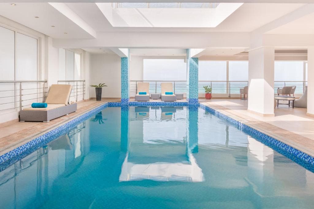 AL HAIL WAVES HOTEL