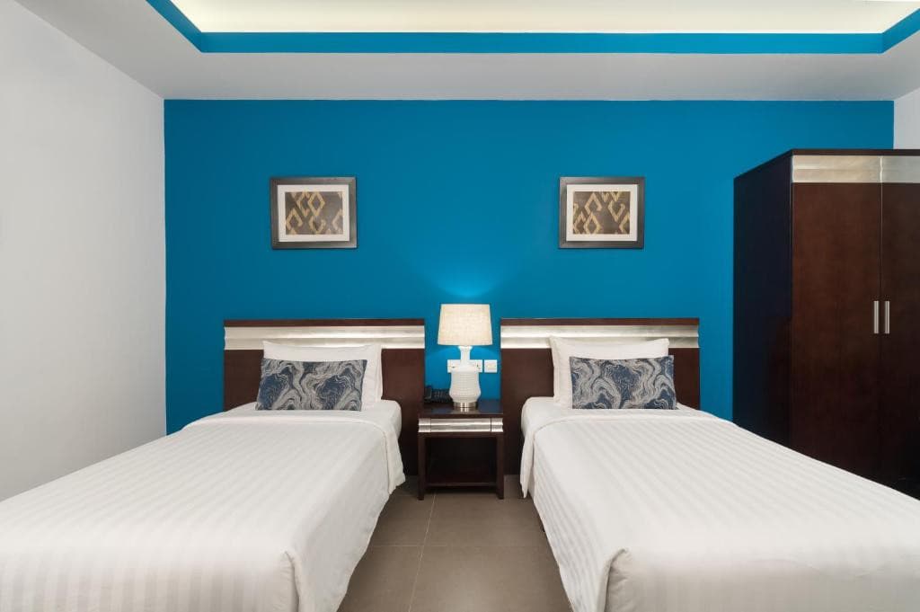 AL HAIL WAVES HOTEL