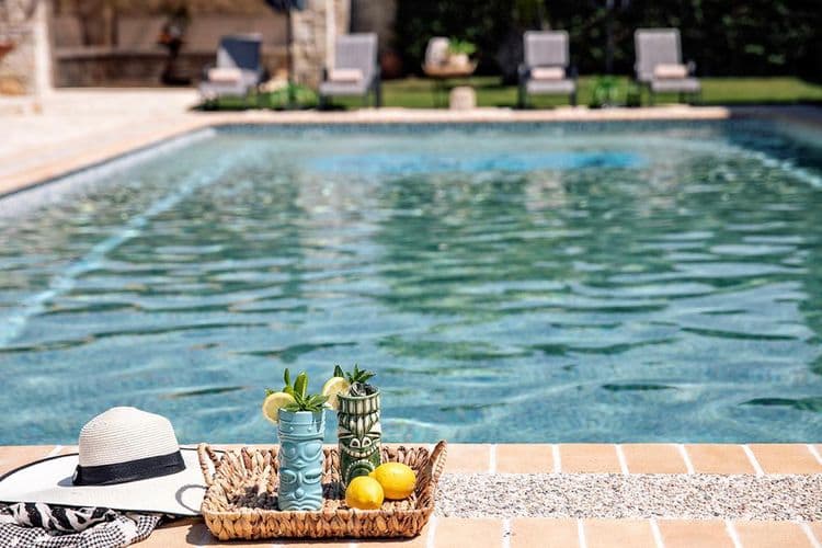 Nefeli Villas & Suites