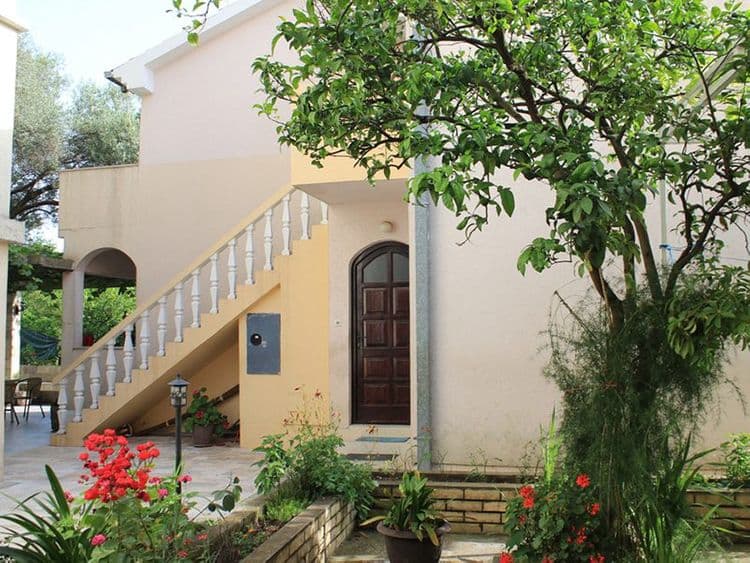 Dragan Villa