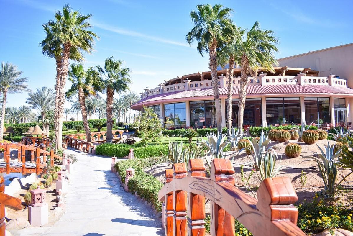 Parrotel Aqua Park Resort (ex. Park Inn by Radisson)