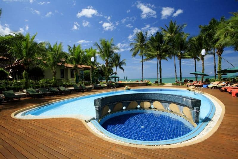 Khao Lak Bay Front Resort