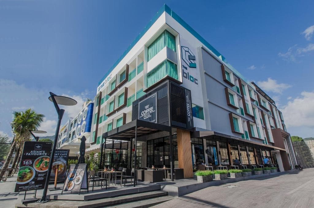 BLOC HOTEL (THE)