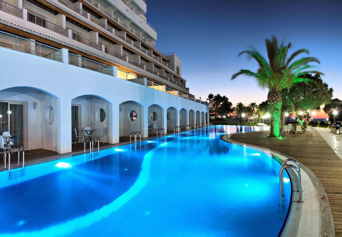 Batihan Beach Resort  & Spa