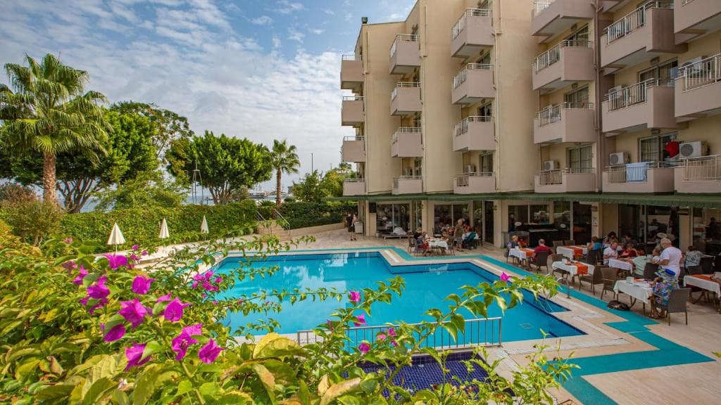 Viking Nona Beach Hotel