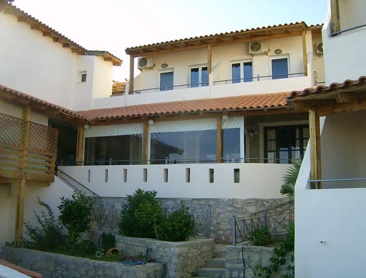 Creta Suites