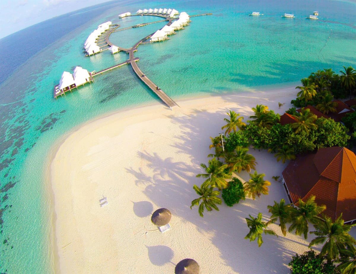 Diamonds Athuruga Maldives