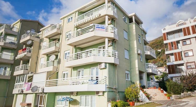 M Apartment