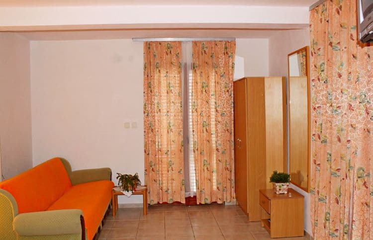 Niksa Radenovic Apartments