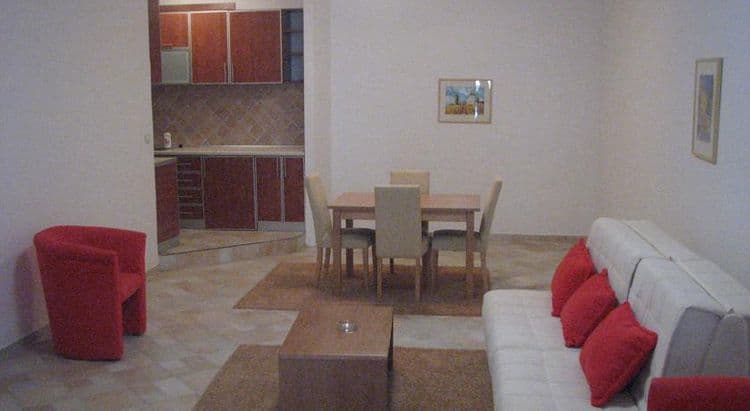 Secret Garden Apartments