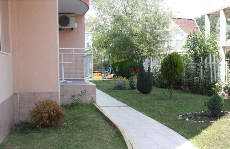 Bahami Complex