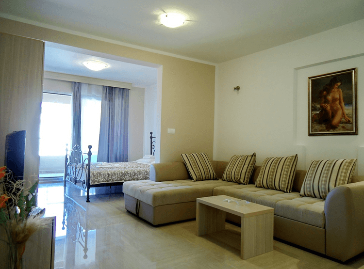 Aura Villa