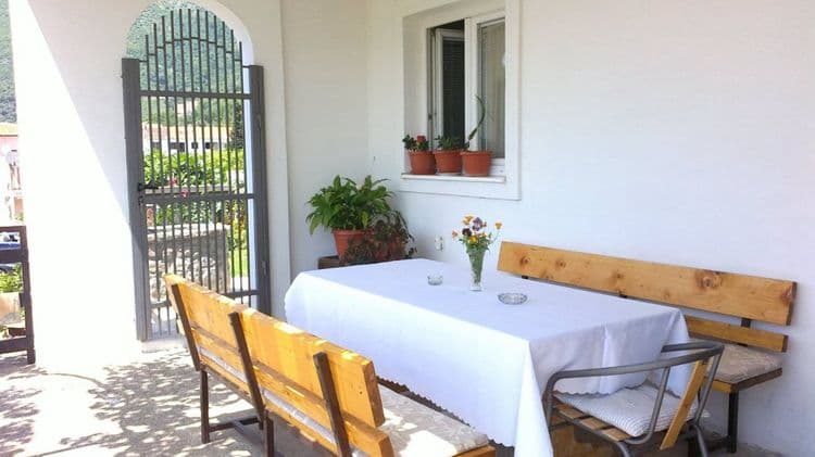 Nikolos Jovanovic Villa