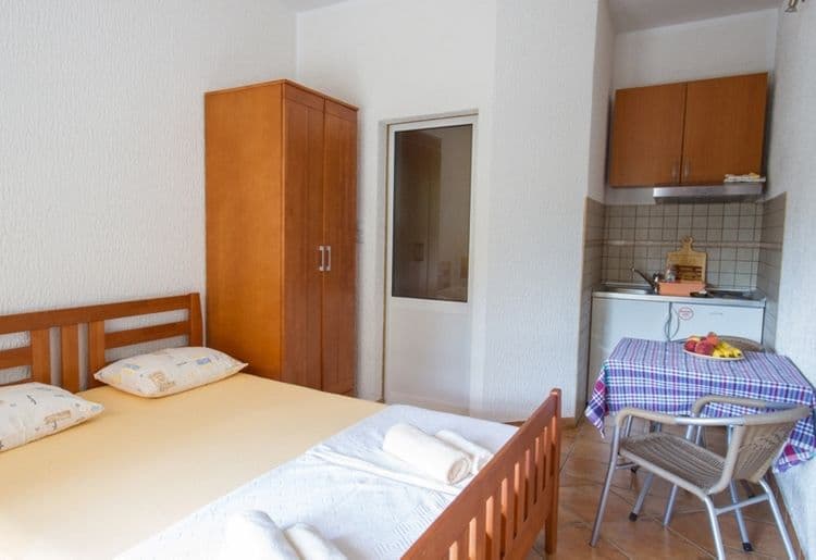 Lerka Apartments