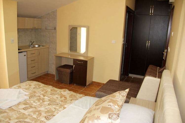 Garni Hotel M (Milena)