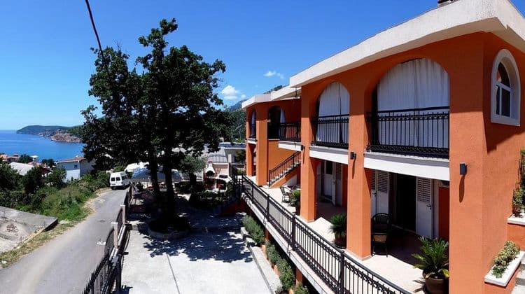 Villa Nena Apartments