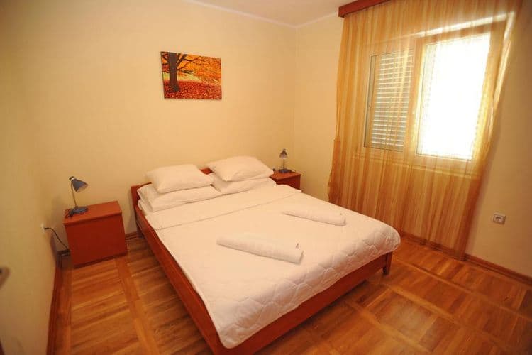 Paradiso Apartments
