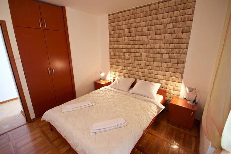 Paradiso Apartments