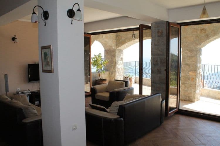 Boro Lapcici House
